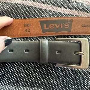 Levi's  Gray Leather Belt for Men